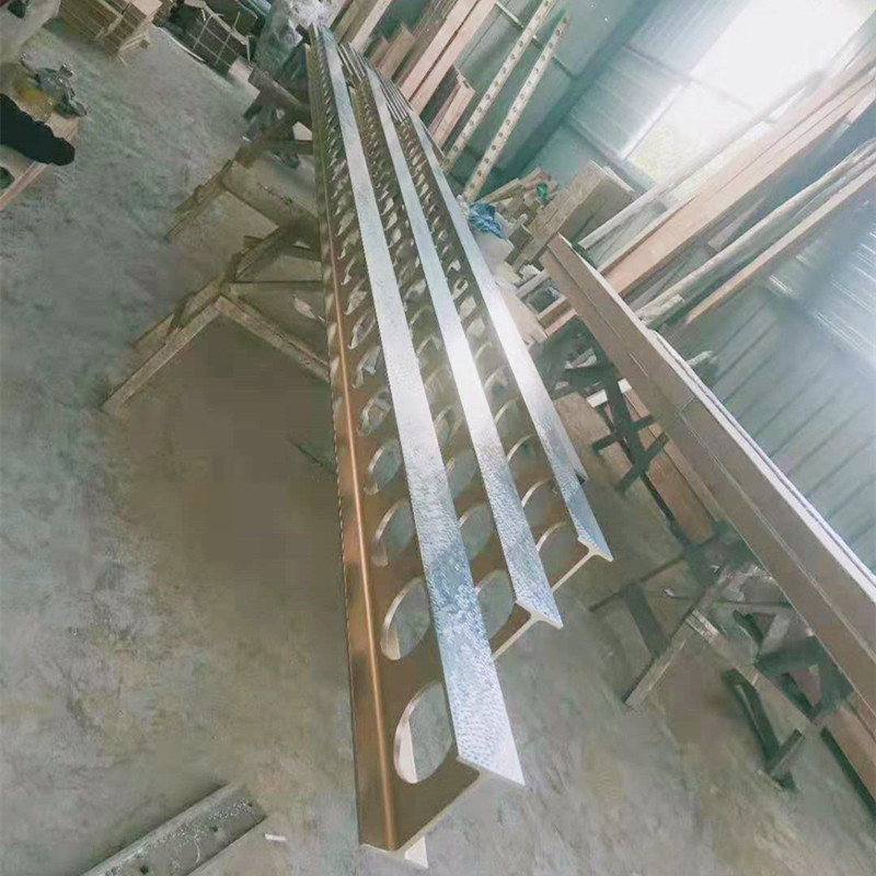 Basaha ang dugang bahin sa mga magmamando sa aluminyo