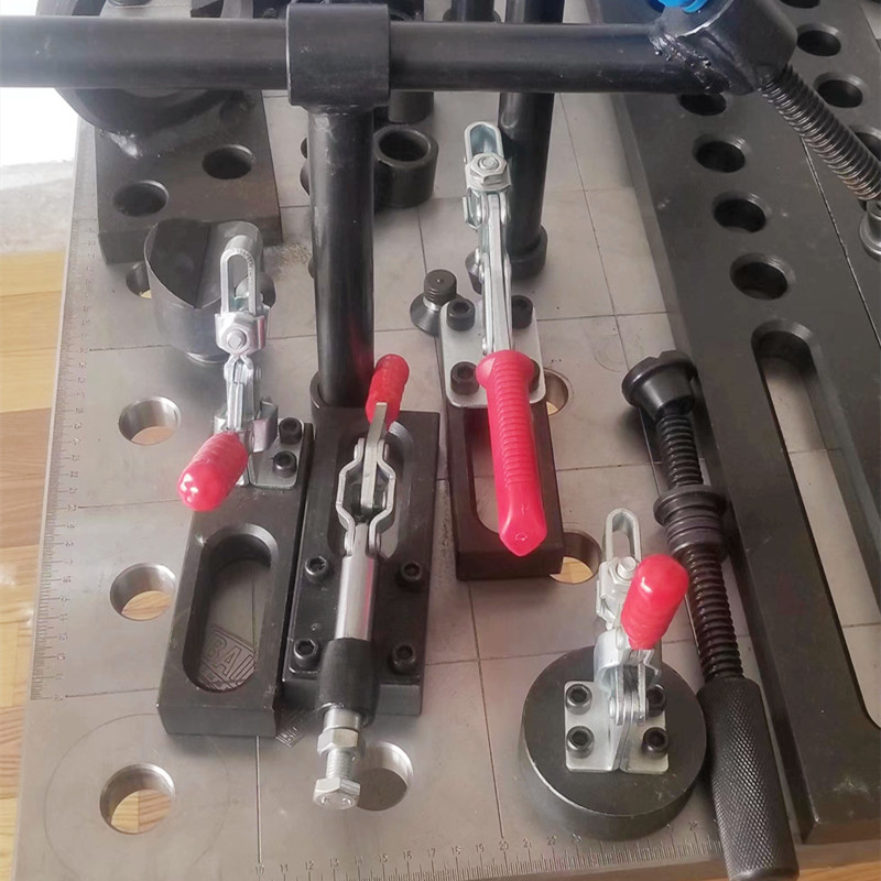 Basaha ang dugang bahin sa Big Welding Table